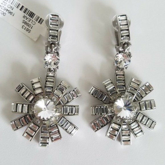 OSCAR DE LA RENTA Silver Tone Crystal Clip Earring